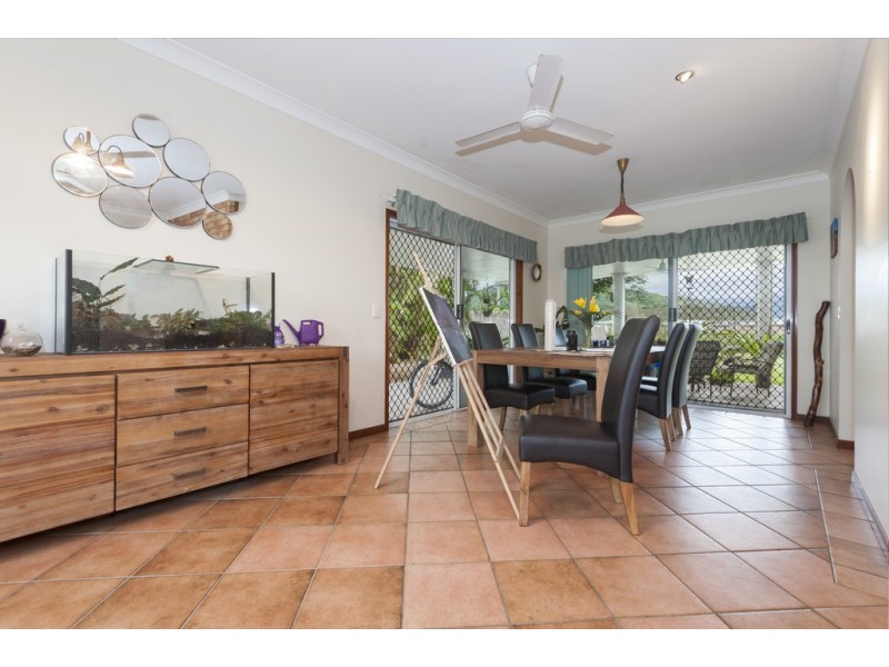 8 Shalom Close, Cooya Beach QLD 4873
