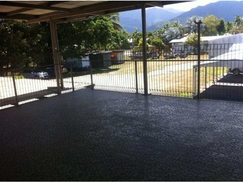 Unit 6/1 Front Street, Mossman QLD 4873