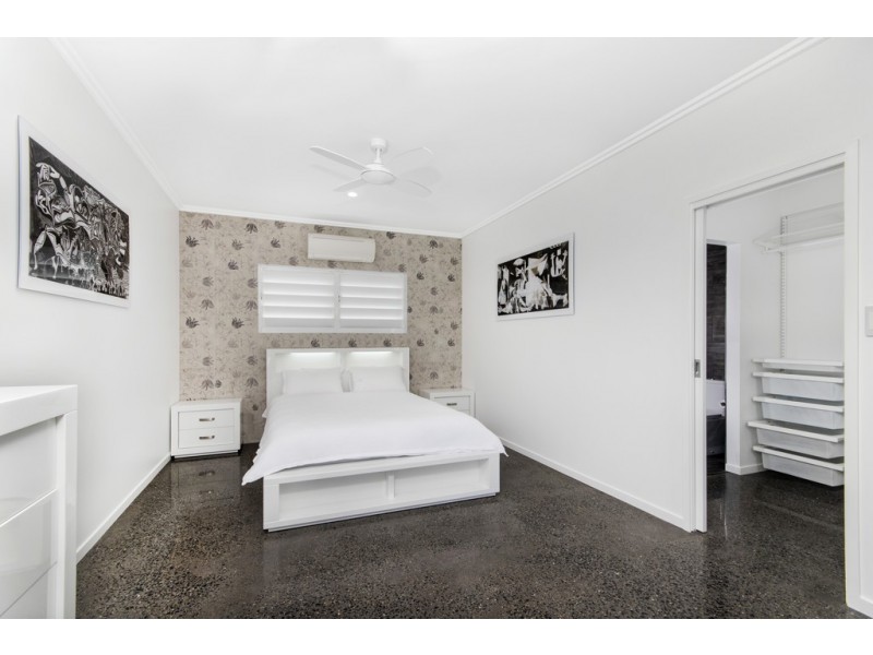 17/14 Barrier Street (The Sands Estate), Port Douglas QLD 4877