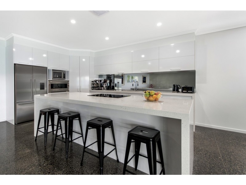 17/14 Barrier Street (The Sands Estate), Port Douglas QLD 4877