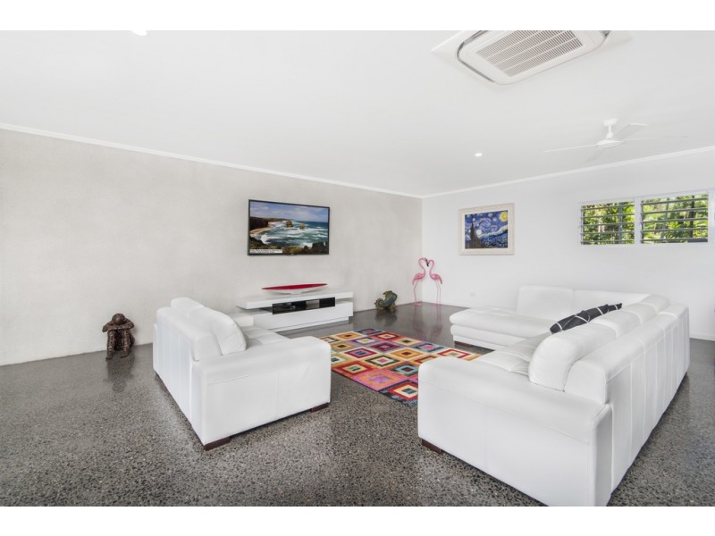 17/14 Barrier Street (The Sands Estate), Port Douglas QLD 4877