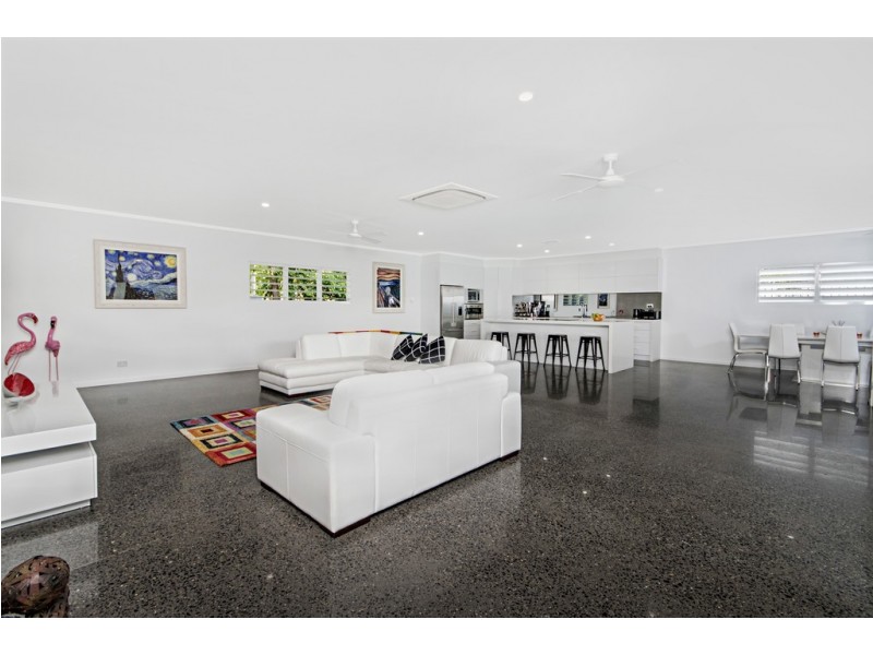 17/14 Barrier Street (The Sands Estate), Port Douglas QLD 4877