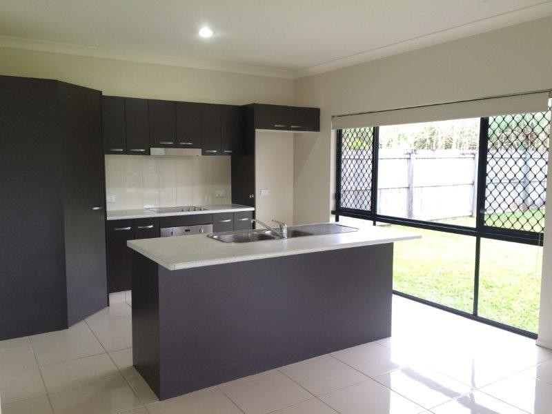 18 Spoonbill Close, Mossman QLD 4873