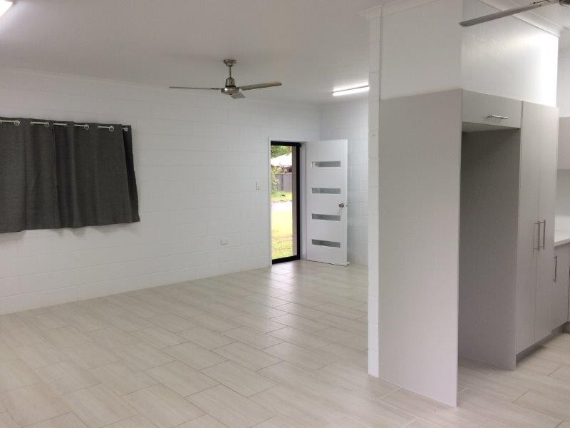 7 Palm Street, Cooya Beach QLD 4873