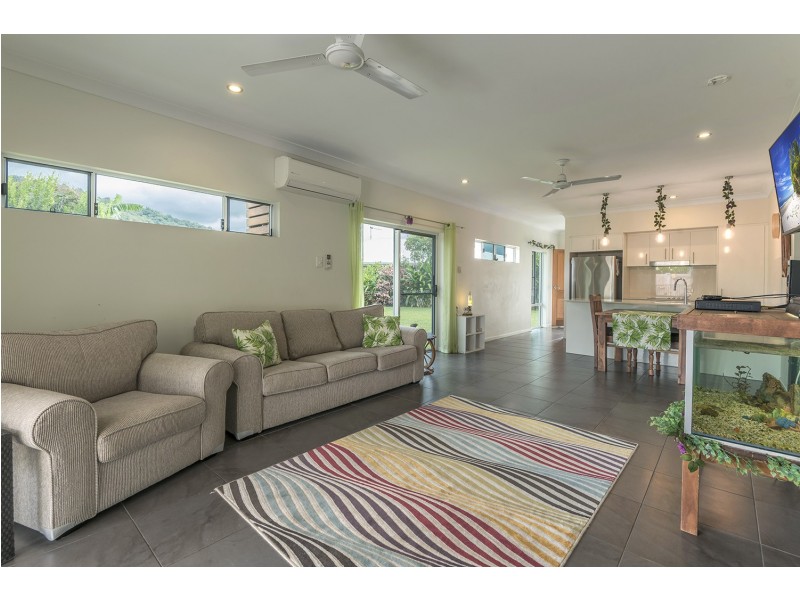 18 Julaji Close, Cooya Beach QLD 4873