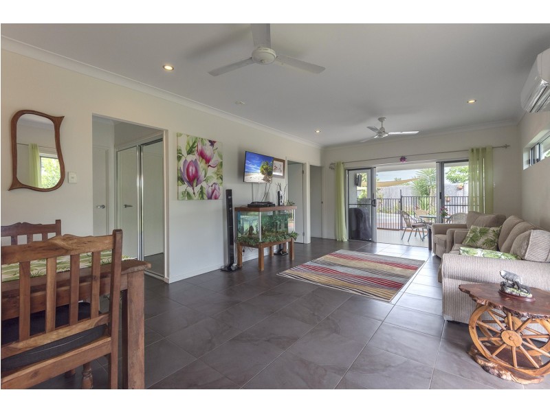 18 Julaji Close, Cooya Beach QLD 4873