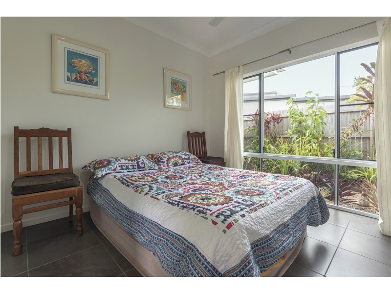18 Julaji Close, Cooya Beach QLD 4873