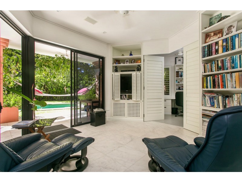 2 Solander Boulevard, Port Douglas QLD 4877