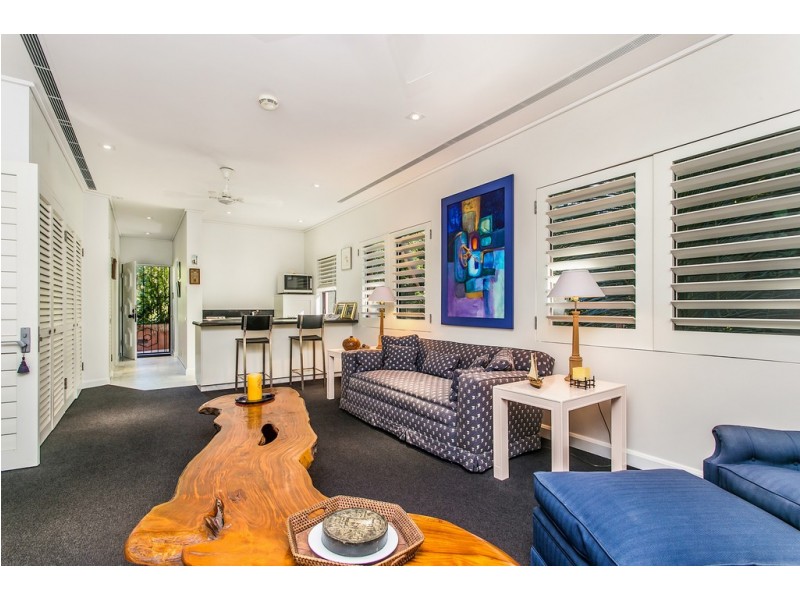 2 Solander Boulevard, Port Douglas QLD 4877