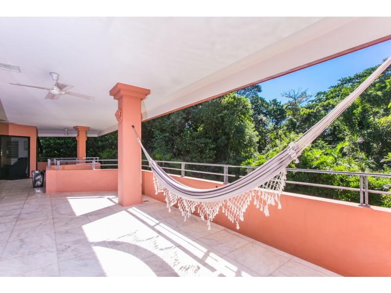 2 Solander Boulevard, Port Douglas QLD 4877