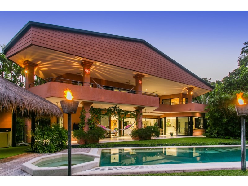 2 Solander Boulevard, Port Douglas QLD 4877