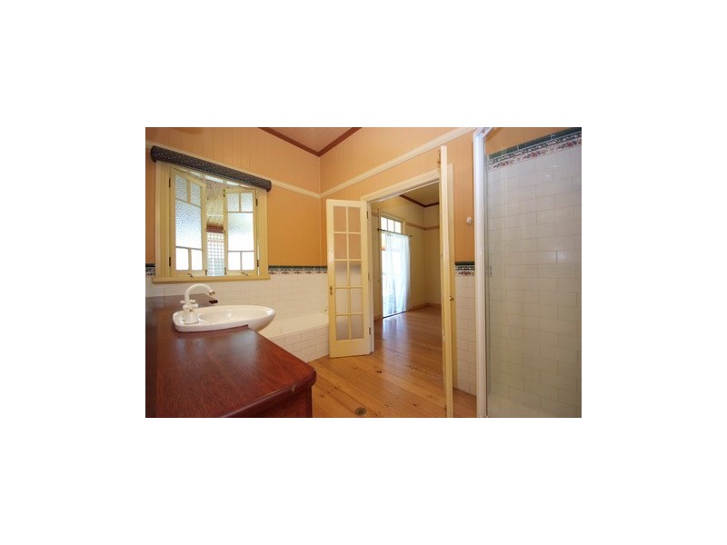23 Owen Street, Mossman QLD 4873
