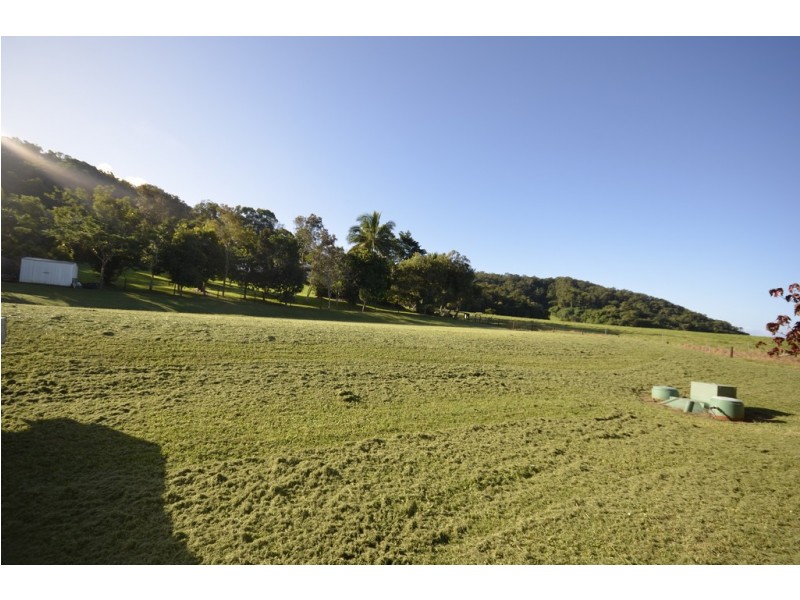 21 Orchid Ave, Rocky Point QLD 4873