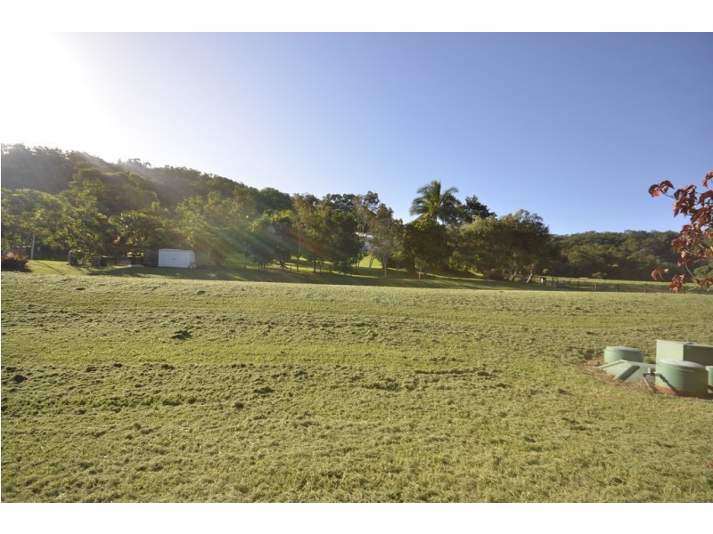 21 Orchid Ave, Rocky Point QLD 4873