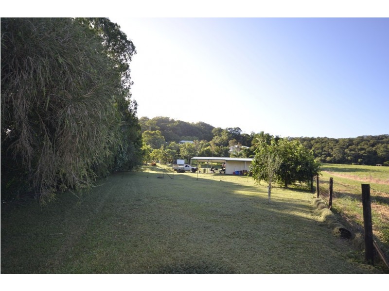 21 Orchid Ave, Rocky Point QLD 4873