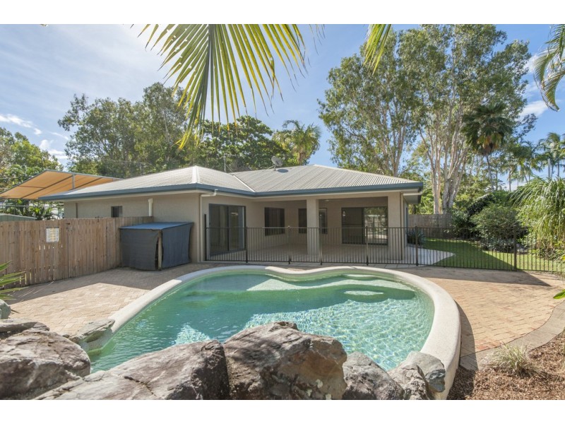16 Ti Tree Street, Port Douglas QLD 4877