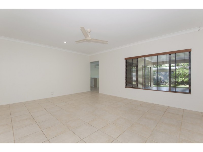 16 Ti Tree Street, Port Douglas QLD 4877