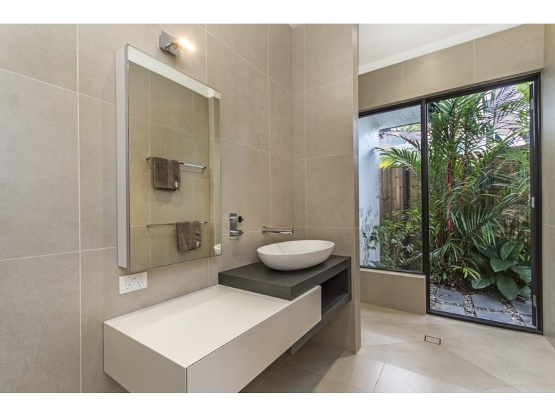 18/14 Barrier Street (The Sands), Port Douglas QLD 4877