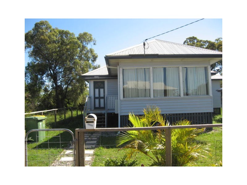 17 Tenanne St, Russell Island QLD 4184