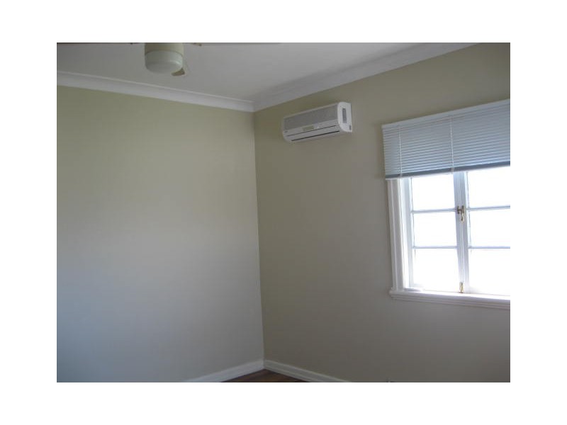 17 Tenanne St, Russell Island QLD 4184