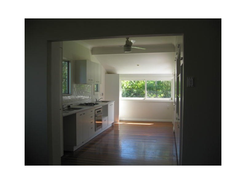 17 Tenanne St, Russell Island QLD 4184