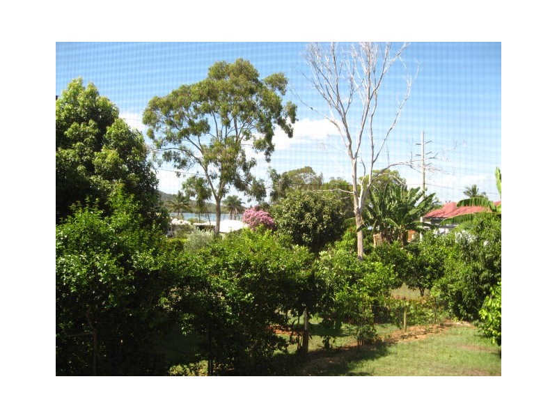 32 pATTERSON, Russell Island QLD 4184