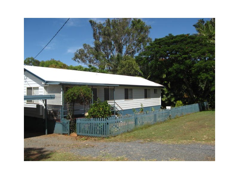 32 pATTERSON, Russell Island QLD 4184