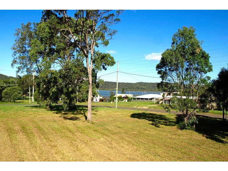 4 Wright Street, Russell Island QLD 4184