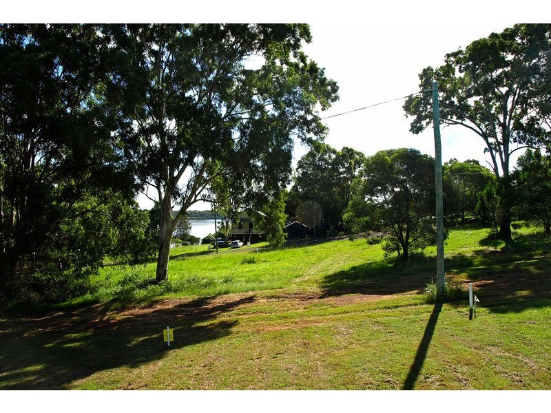 4 Wright Street, Russell Island QLD 4184