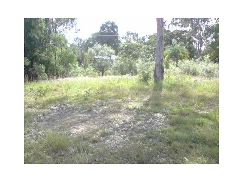 2-4  Amanda Street, Russell Island QLD 4184