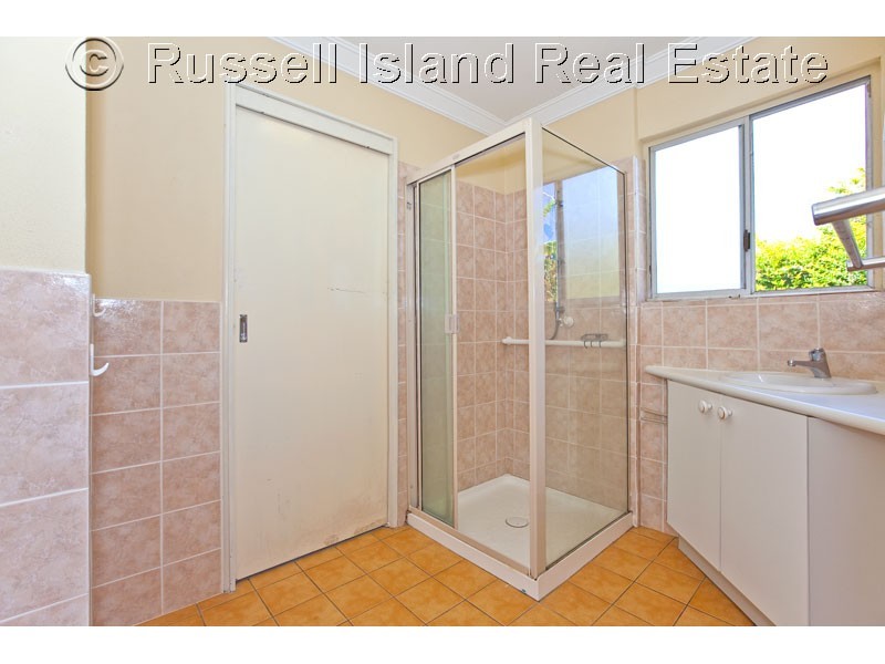 6 Inlet Avenue, Russell Island QLD 4184