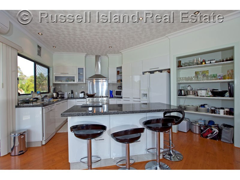 9 Aquarius, Russell Island QLD 4184