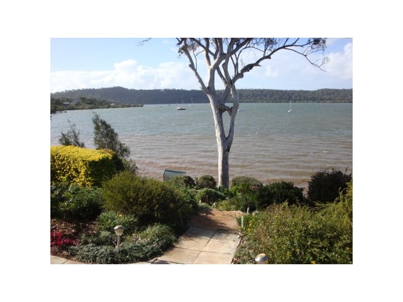 86 Canaipa Point Drive, Russell Island QLD 4184
