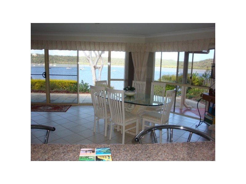 86 Canaipa Point Drive, Russell Island QLD 4184