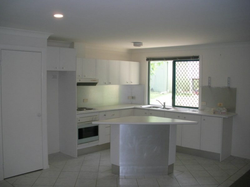 3 MALLEE ST, Russell Island QLD 4184