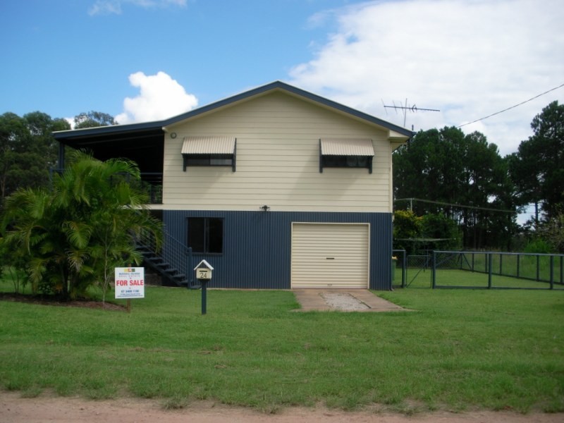 24 BANKSIA ST, Russell Island QLD 4184