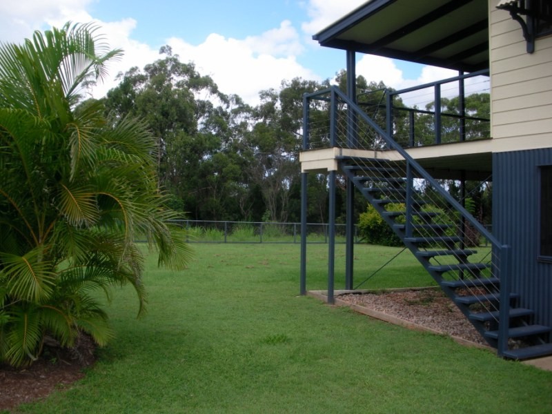 24 BANKSIA ST, Russell Island QLD 4184
