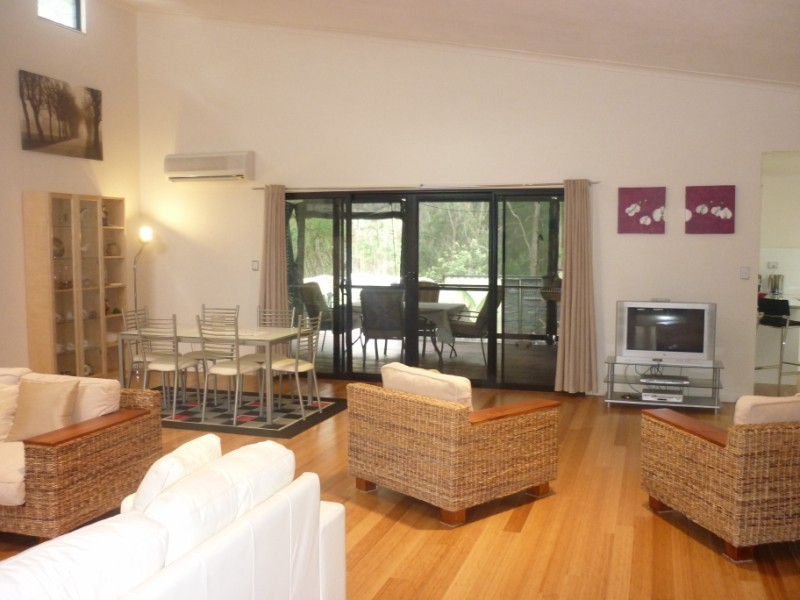 49 Hemp Hill Road, Russell Island QLD 4184