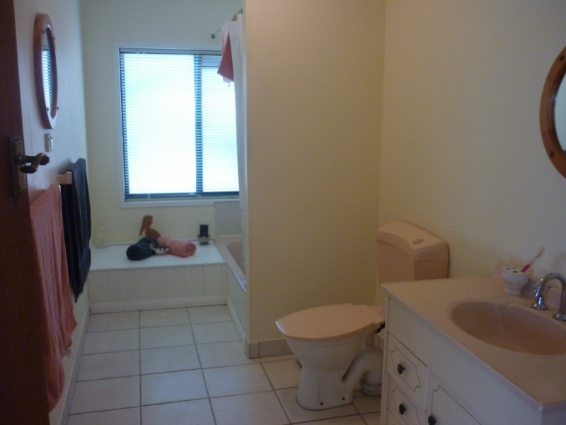 14 Taylor Street, Russell Island QLD 4184