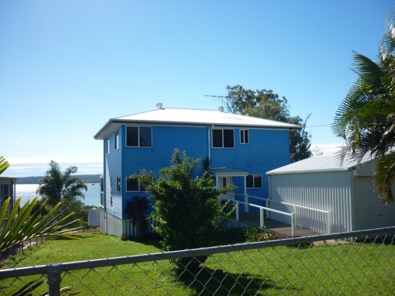 27 Bay Drive, Russell Island QLD 4184