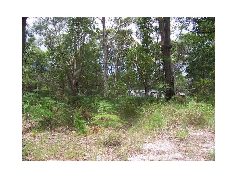 11 Glenfield Ave, Russell Island QLD 4184