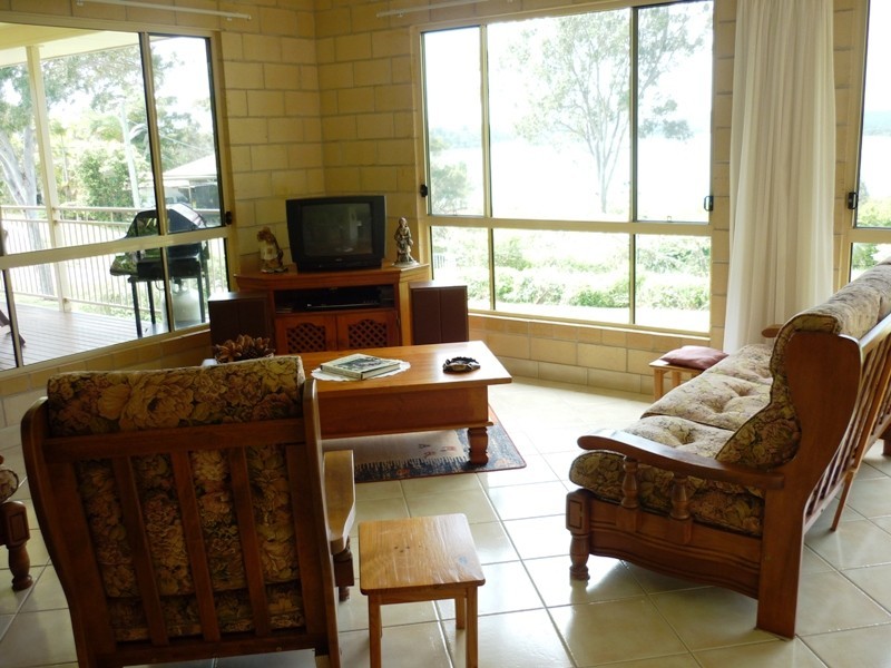 5 Jasper Street, Russell Island QLD 4184