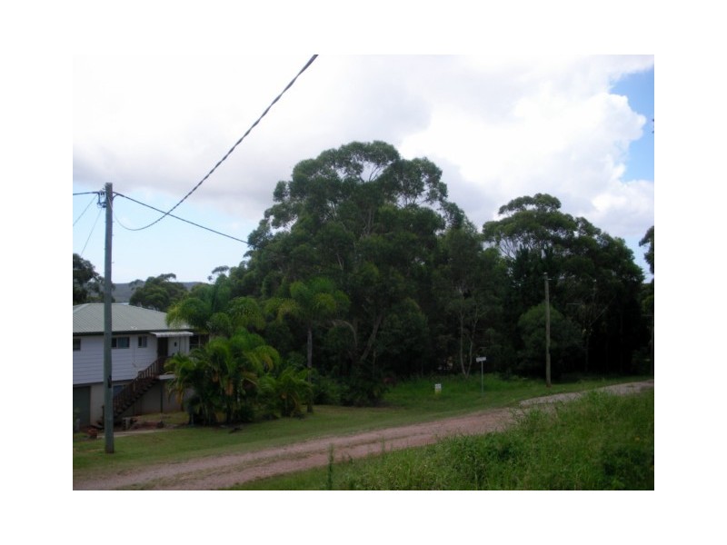 24 GREVILLEA ST, Russell Island QLD 4184
