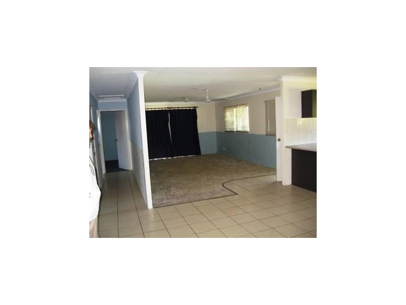 3 Cambridge, Russell Island QLD 4184