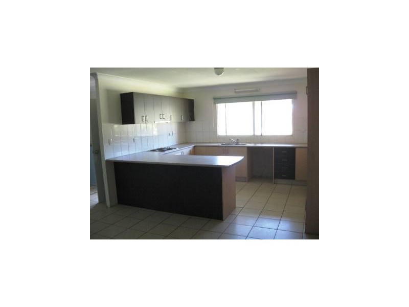 3 Cambridge, Russell Island QLD 4184