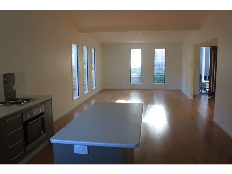 36 Channel Street, Russell Island QLD 4184