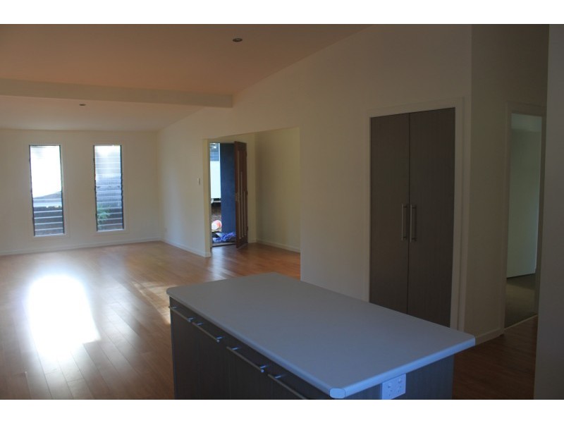 36 Channel Street, Russell Island QLD 4184