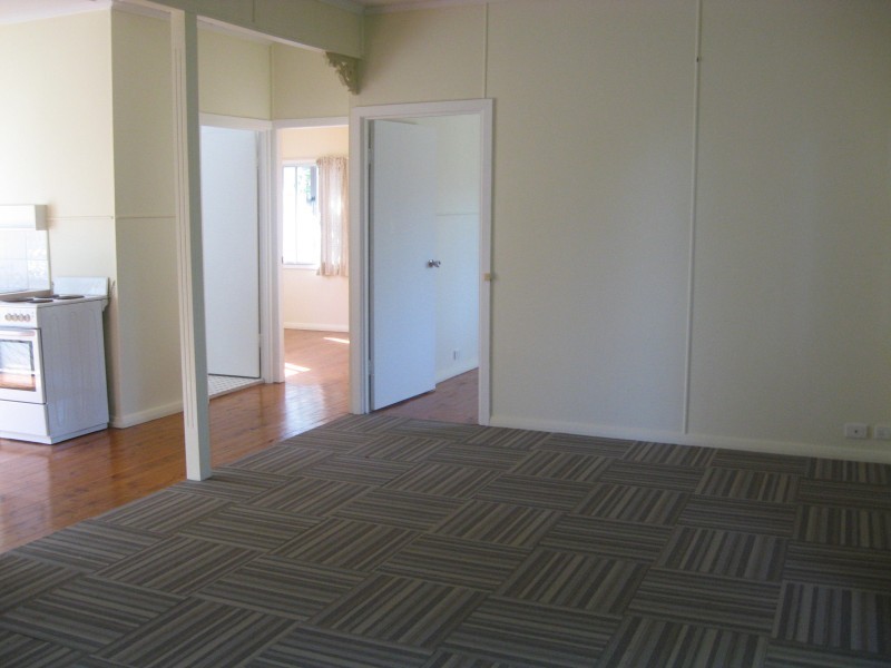 5 The Tor Walk, Russell Island QLD 4184