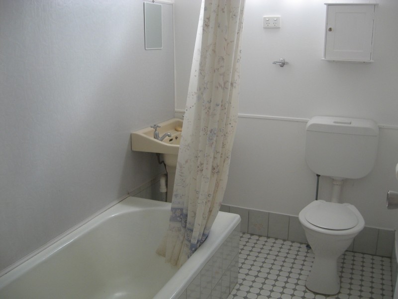 5 The Tor Walk, Russell Island QLD 4184