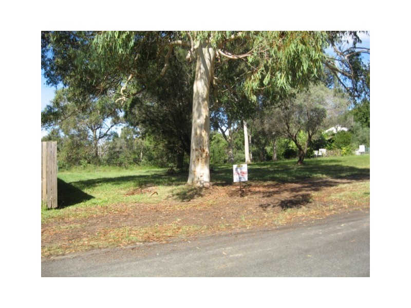 26 Guthrie Street, Russell Island QLD 4184
